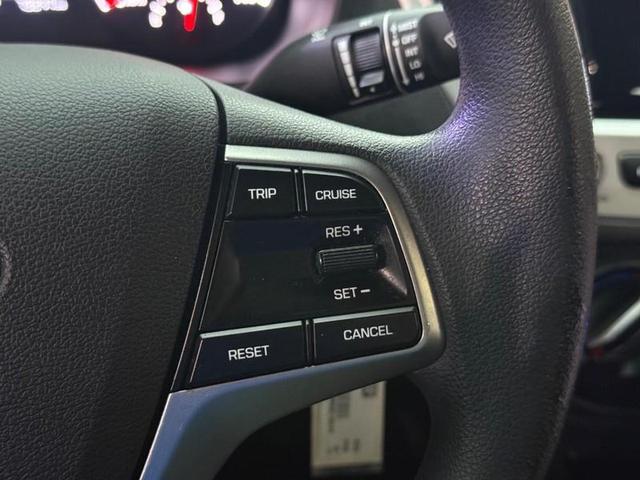 Photo of 2022 Pomegranate Red Hyundai Accent