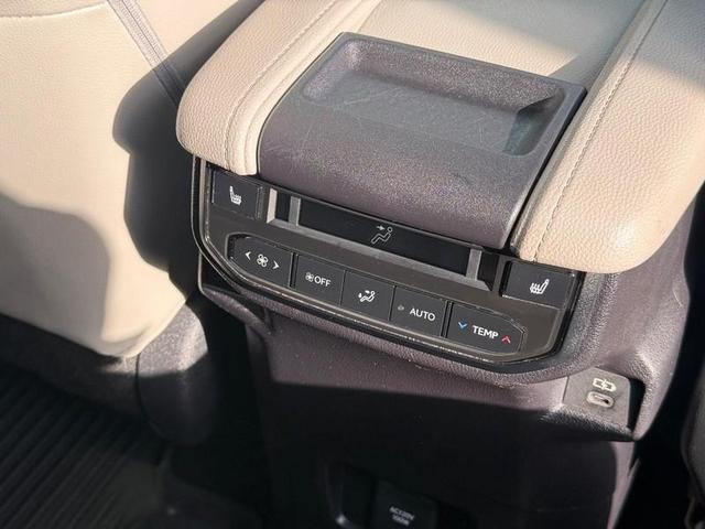 Photo of 2024 Storm Cloud Toyota Grand Highlander