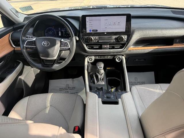 Photo of 2024 Storm Cloud Toyota Grand Highlander