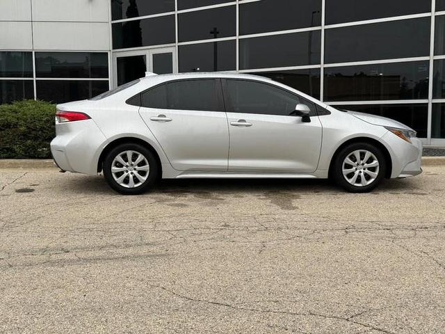 Photo of 2020 Classic Silver Metallic Toyota Corolla