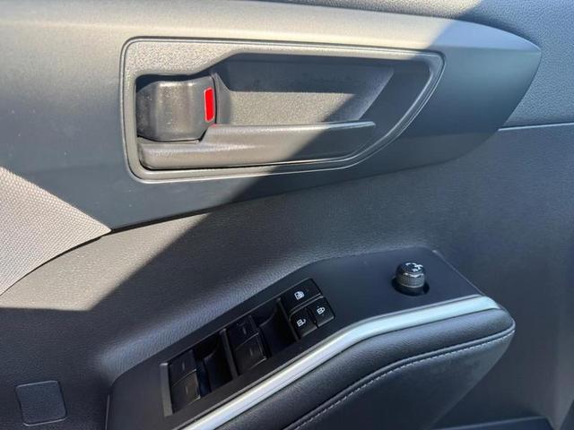 Photo of 2023 Magnetic Gray Metallic Toyota Highlander