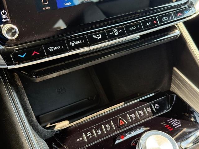 Photo of 2023 Baltic Gray Metallic Clearcoat Jeep Wagoneer