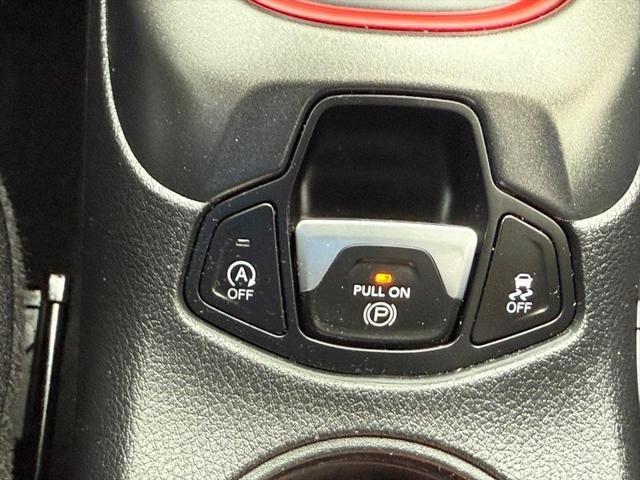 Photo of 2018 Spitfire Orange Clearcoat Jeep Compass