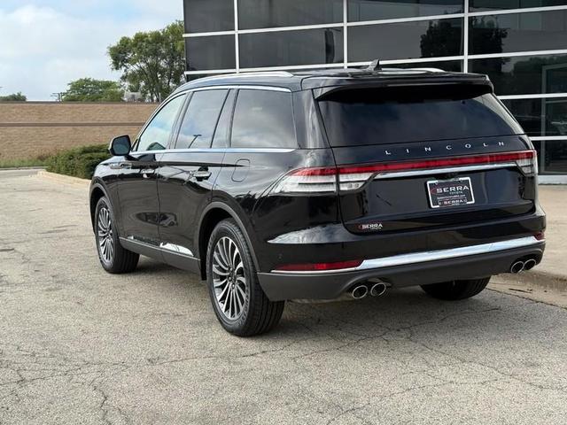 Photo of 2022 Infinite Black Metallic Clearcoat Lincoln Aviator