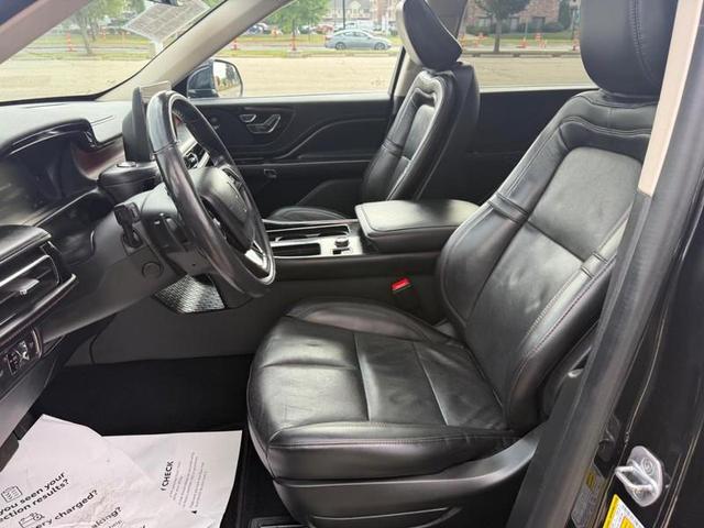 Photo of 2022 Infinite Black Metallic Clearcoat Lincoln Aviator