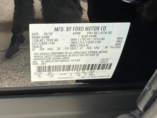 Photo of 2022 Infinite Black Metallic Clearcoat Lincoln Aviator
