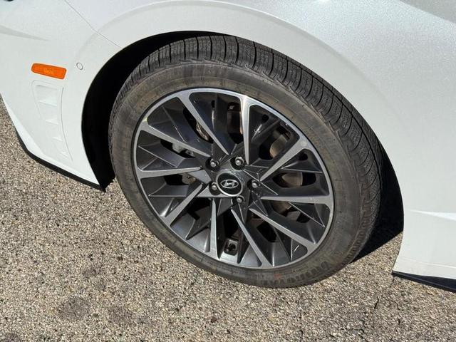 Photo of 2020 Quartz White Hyundai SONATA