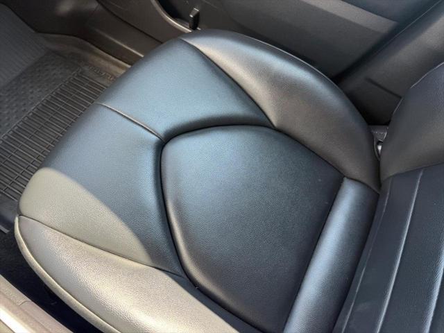 Photo of 2023 Midnight Black Metallic Toyota Highlander