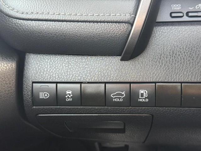 Photo of 2024 Midnight Black Metallic Toyota Camry