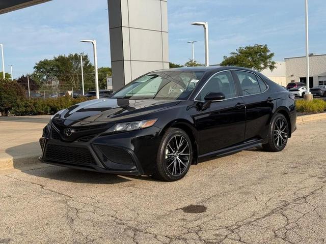 Photo of 2024 Midnight Black Metallic Toyota Camry