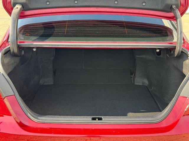 Photo of 2020 Ruby Flare Pearl Toyota Camry