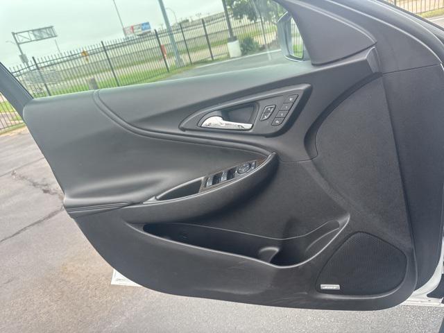 Photo of 2024 Summit White Chevrolet Malibu