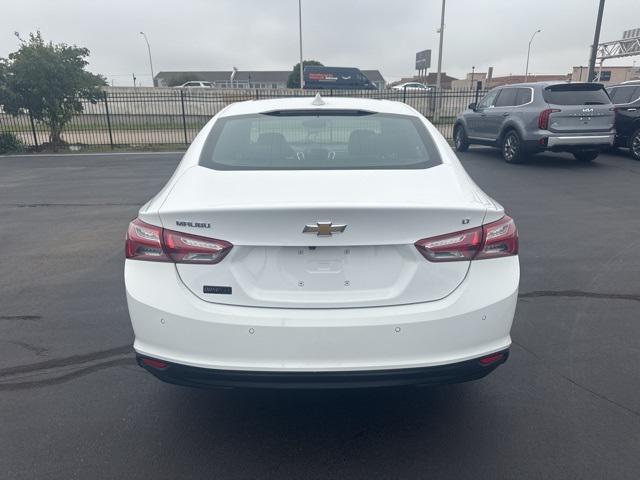 Photo of 2024 Summit White Chevrolet Malibu