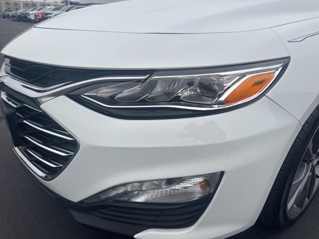 Photo of 2024 Summit White Chevrolet Malibu