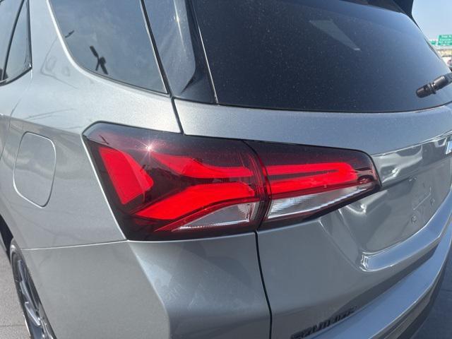 Photo of 2023 Sterling Gray Metallic Chevrolet Equinox