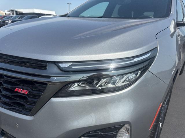 Photo of 2023 Sterling Gray Metallic Chevrolet Equinox