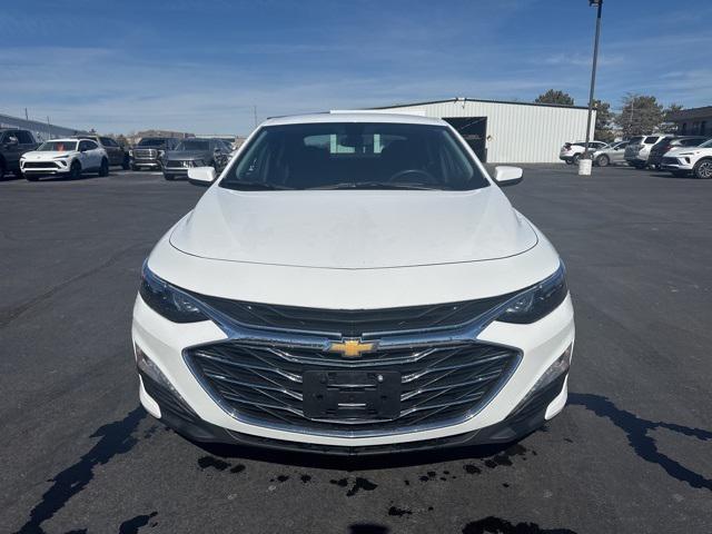 Photo of 2022 Summit White Chevrolet Malibu