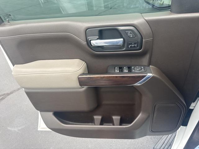 Photo of 2021 Summit White GMC Sierra 1500