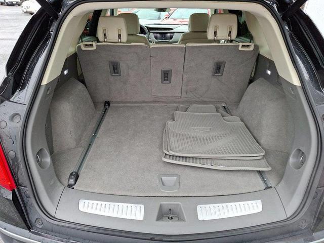 Photo of 2018 Stellar Black Metallic Cadillac XT5