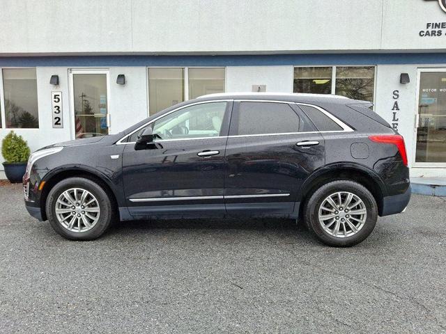 Photo of 2018 Stellar Black Metallic Cadillac XT5