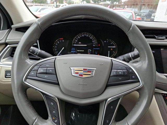 Photo of 2018 Stellar Black Metallic Cadillac XT5