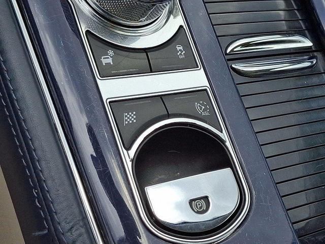 Photo of 2011 Frost Blue Jaguar XJ