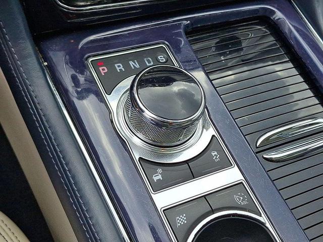 Photo of 2011 Frost Blue Jaguar XJ
