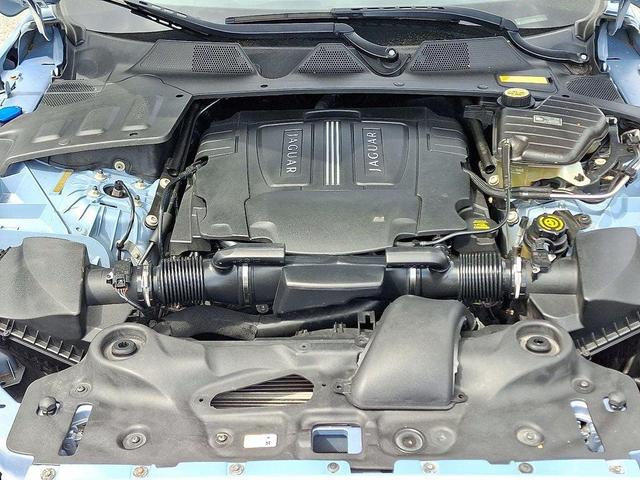 Photo of 2011 Frost Blue Jaguar XJ