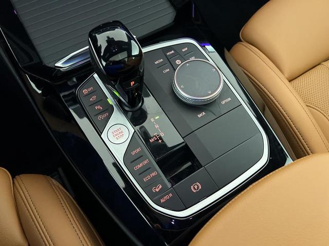 Photo of 2023 Mineral White Metallic BMW X3
