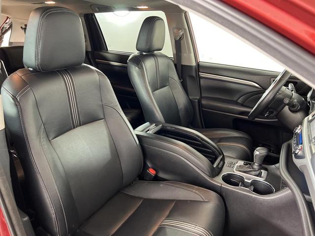 Photo of 2018 Salsa Red Pearl Toyota Highlander