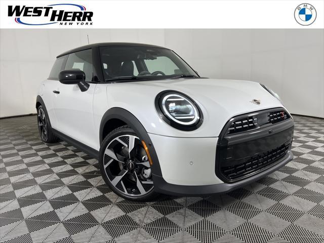 2025 MINI Hardtop
