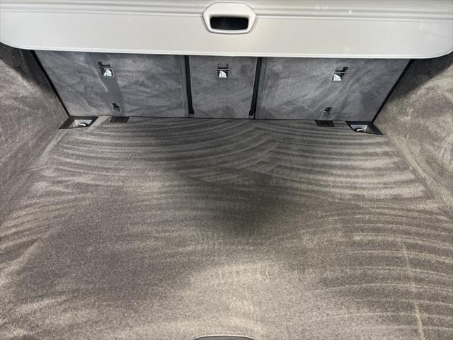 Photo of 2022 Alpine White BMW X5