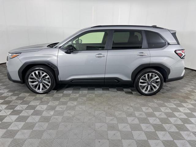 Photo of 2025 River Rock Pearl Subaru Forester
