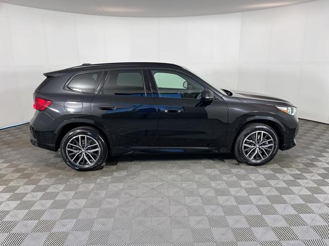 Photo of 2023 Black Sapphire Metallic BMW X1