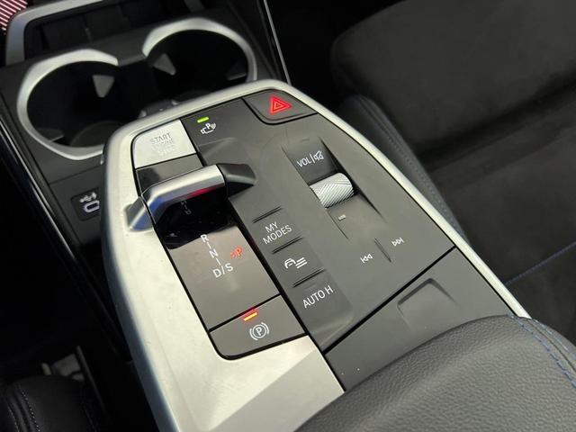 Photo of 2023 Black Sapphire Metallic BMW X1