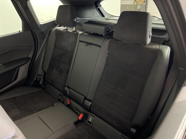 Photo of 2023 Black Sapphire Metallic BMW X1