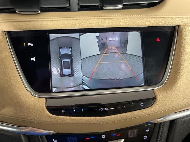 Photo of 2017 Dark Adriatic Blue Metallic Cadillac XT5