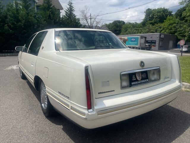 Photo of 1998 White Diamond Cadillac DeVille