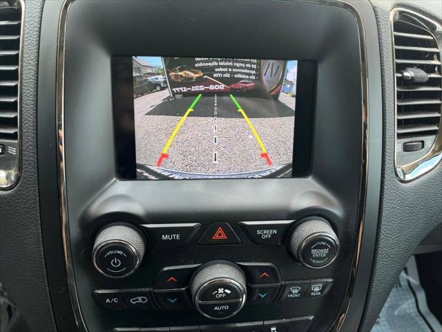 Photo of 2018 White Knuckle Clearcoat Dodge Durango