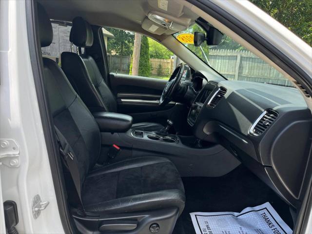 Photo of 2018 White Knuckle Clearcoat Dodge Durango