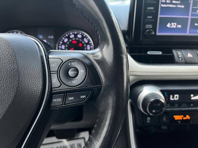 Photo of 2019 Silver Sky Metallic Toyota RAV4