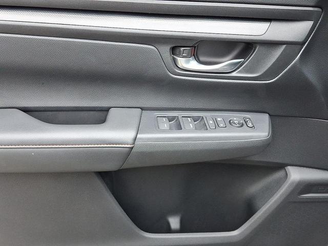 Photo of 2024 Platinum White Pearl Honda CR-V Hybrid