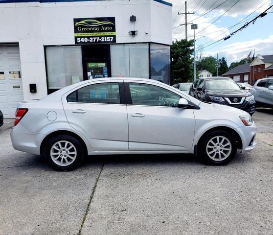 Photo of 2019 Silver Ice Metallic Chevrolet Sonic