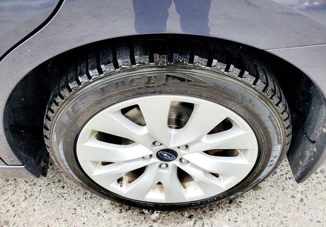 Photo of 2015 Blue Subaru Legacy