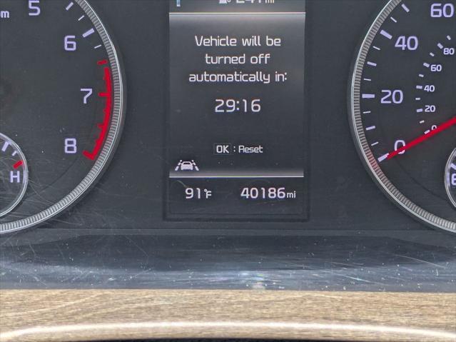 Photo of 2023 Glacial White Pearl Kia K5