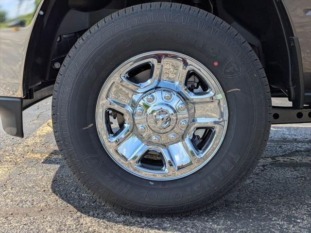 Photo of 2025 Granite Crystal Metallic Clearcoat RAM 2500