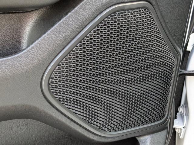 Photo of 2025 Bright White Clearcoat RAM 1500