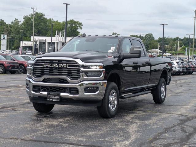 Photo of 2025 Diamond Black Crystal Pearlcoat RAM 2500
