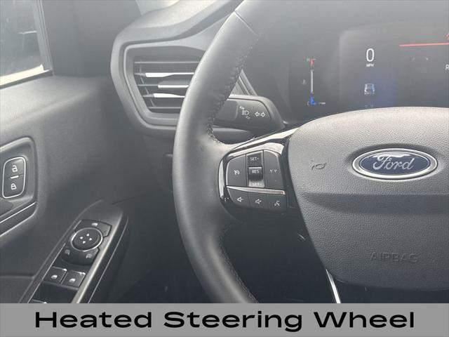 Photo of 2024 ICONIC SILVER METALLIC Ford Escape