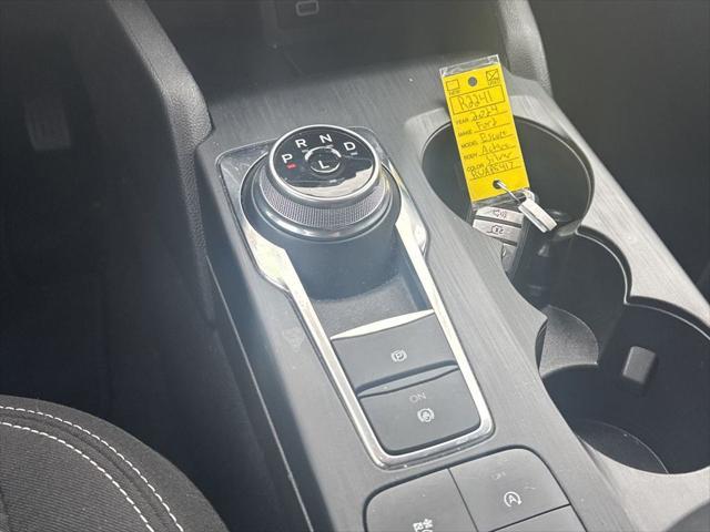 Photo of 2024 ICONIC SILVER METALLIC Ford Escape